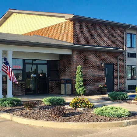 Fairbridge Inn Express Monroe City エクステリア 写真