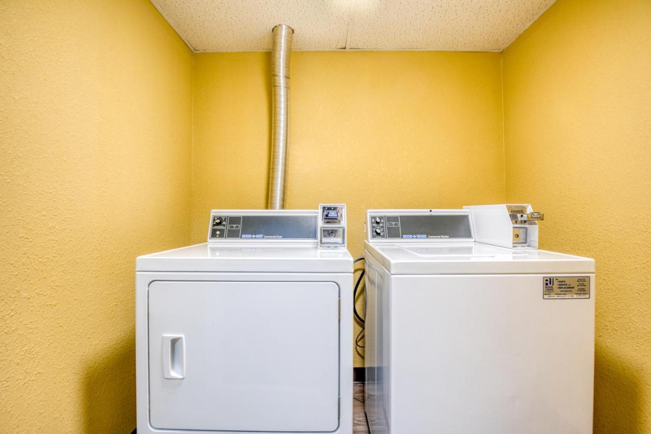 Fairbridge Inn Express Monroe City エクステリア 写真